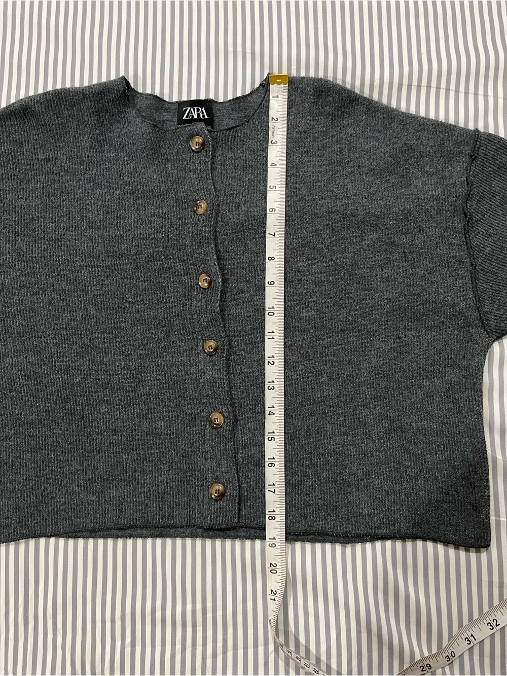 Zara Cropped Button-Front Knit Cardigan in Charcoal Grey - Picture 5 of 10